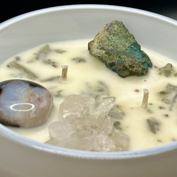 Grounded Prosperity Candle