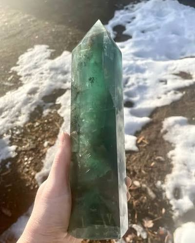 Green Fluorite Tower Lg - Image 3