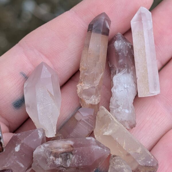Lithium Quartz Handful - Medium